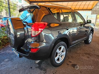 Toyota RAV 4 RAV4 2.2 D-4D 136 CV Sol