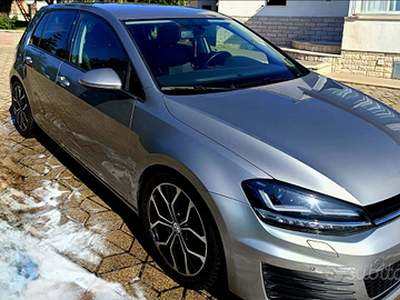 Volkswagen golf 2.0 TDI 150 CV DSG