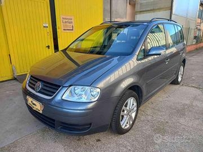 VOLKSWAGEN Touran 1.9 TDI 105CV Conceptline