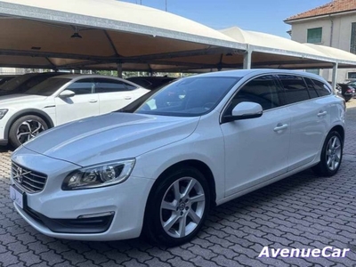 Volvo V60 D2 Geartronic Momentum usato