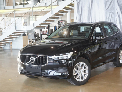 VOLVO Xc60 B5 Awd Momentum Pro*geartro Led Kamera Navi