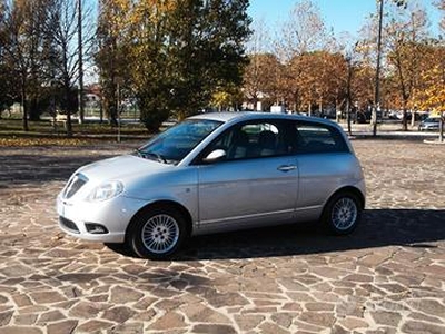 Ypsilon 1.2 GPL Neopatentati 2007