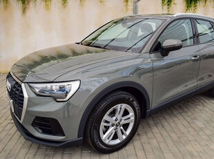 Audi Q3 35 TDI S tronic Business 110 kW