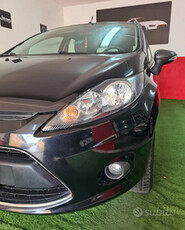 Ford fiesta 1.4 tdci 70 cv da vetrina 5 porte