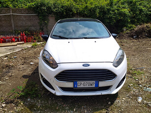 Ford Fiesta 2017 Black/White 95 cv