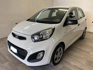 Kia Picanto 1.0 5 porte Style CLIMA FULL NEOPATENT