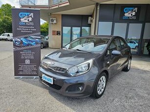 Kia Rio 1.2 Benzina - Neopatentati