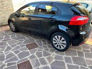 Kia Rio 1400CC 90CV