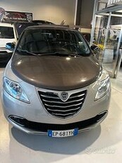 Lancia Ypsilon 1.2 69 CV 5 porte S&S Gold