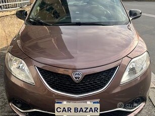 LANCIA Ypsilon 1.2 69 CV 5p. Gold