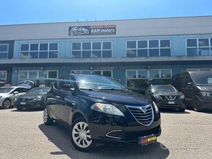 Lancia Ypsilon 1.2 69 CV S&S Silver Neopatentati