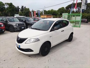 Lancia Ypsilon 1.2 69CV GPL ECOCHIC SILVER