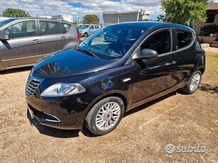 LANCIA Ypsilon 1.2 Benz - 2013