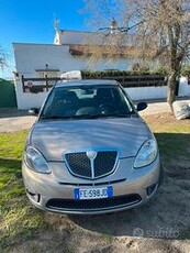 Lancia Ypsilon automatica