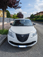 Lancia Ypsilon elef. 2015 neopatentati benzina