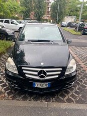 Mercedes B180 premium solo X spatrio