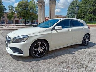 Mercedes-benz A 180 d Premium