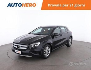 MERCEDES-BENZ GLA 180 YT99323