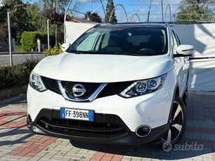 Nissan Qashqai 1.5 dCi Tekna *TETTO *EURO 6