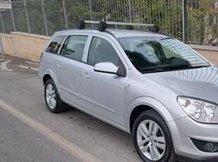 Opel Astra 1.7 CDTI 110CV Station Wagon Enjoy