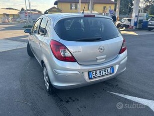 Opel Corsa 1.2 5 porte Cosmo