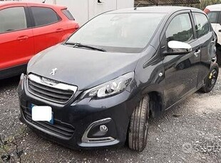 Peugeot 108 1.0 benzina 72cv anno 2019 incidentata