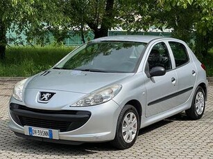 Peugeot 206+ 1.1 benzina neopatentati