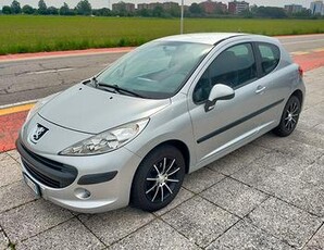 Peugeot 207 1.4 8V 75CV 3p. X Line anche per NEOPA