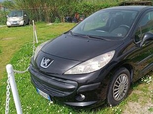 Peugeot 207 1.4 benzina