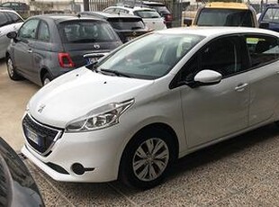 Peugeot 208 1.2 VTi 5 porte Active GARANZIA 12 MES