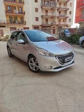 Peugeot 208 1.4 HDi 68 CV 5 porte Access