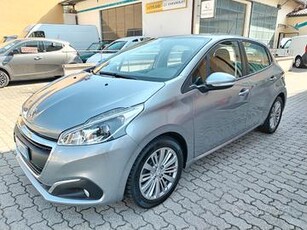 Peugeot 208 BlueHDi 100 CV diesel