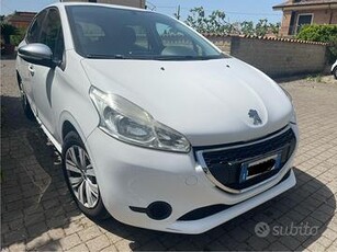 Peugeot 208 hdi neopatentati