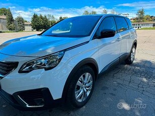 Peugeot 5008 posti 5