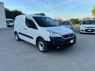 PEUGEOT Partner BlueHDi 100 L1 Furgone Pro