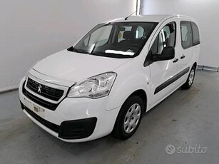 PEUGEOT Partner Tepee BlueHDi 100 Active