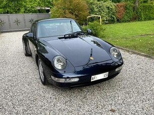 PORSCHE 993 Carrera 4