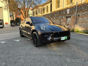 PORSCHE Macan 2.0