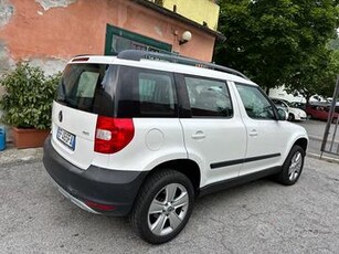 Skoda Yeti 1.2 TSI Elegance GANCIO TRAINO