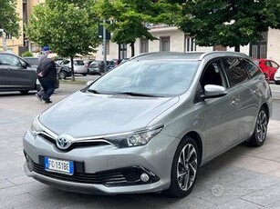 Toyota Auris Touring Sports 1.8 Hybrid Lounge