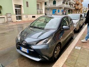 Toyota Aygo 1.0 VVT-i 69 CV 5p. x-black TSS