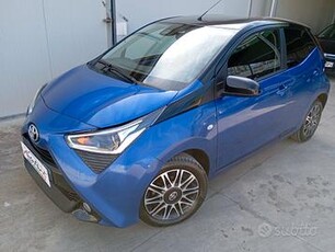 Toyota Aygo 5P 1.0 VVT-i 72CV x-clusiv