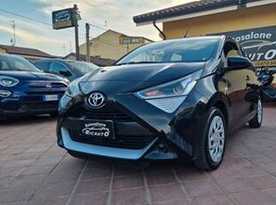 Toyota Aygo Connect 1.0 VVT-i 72 CV 5 porte x-clus