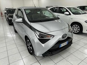 TOYOTA Aygo Connect 1.0 VVT-i 72 CV 5 porte x-fu