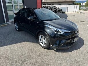 TOYOTA C-HR 1.8 Hybrid E-CVT ACTIVE