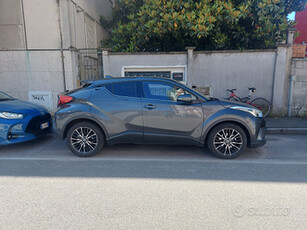 Toyota chr 18h trend