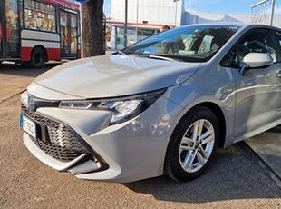 TOYOTA Corolla 1.8h Business Tech cvt