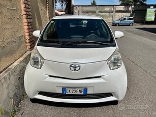 TOYOTA IQ CITY CAR !!