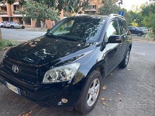 TOYOTA - RAV4 - 2.2 D-4D 136CV DPF Luxury