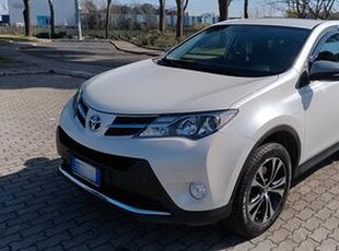 TOYOTA RAV4 4ª serie - 2014